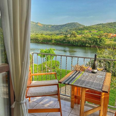Temo River House Romantic Balcony And Peaceful Retreat In The Heart Of บอซา ภายนอก รูปภาพ